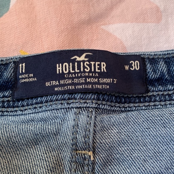 Hollister high rise mom shorts - Picture 2 of 4